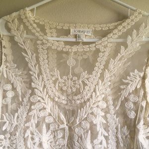 Forever 21 long sleeve ecru lace top size M